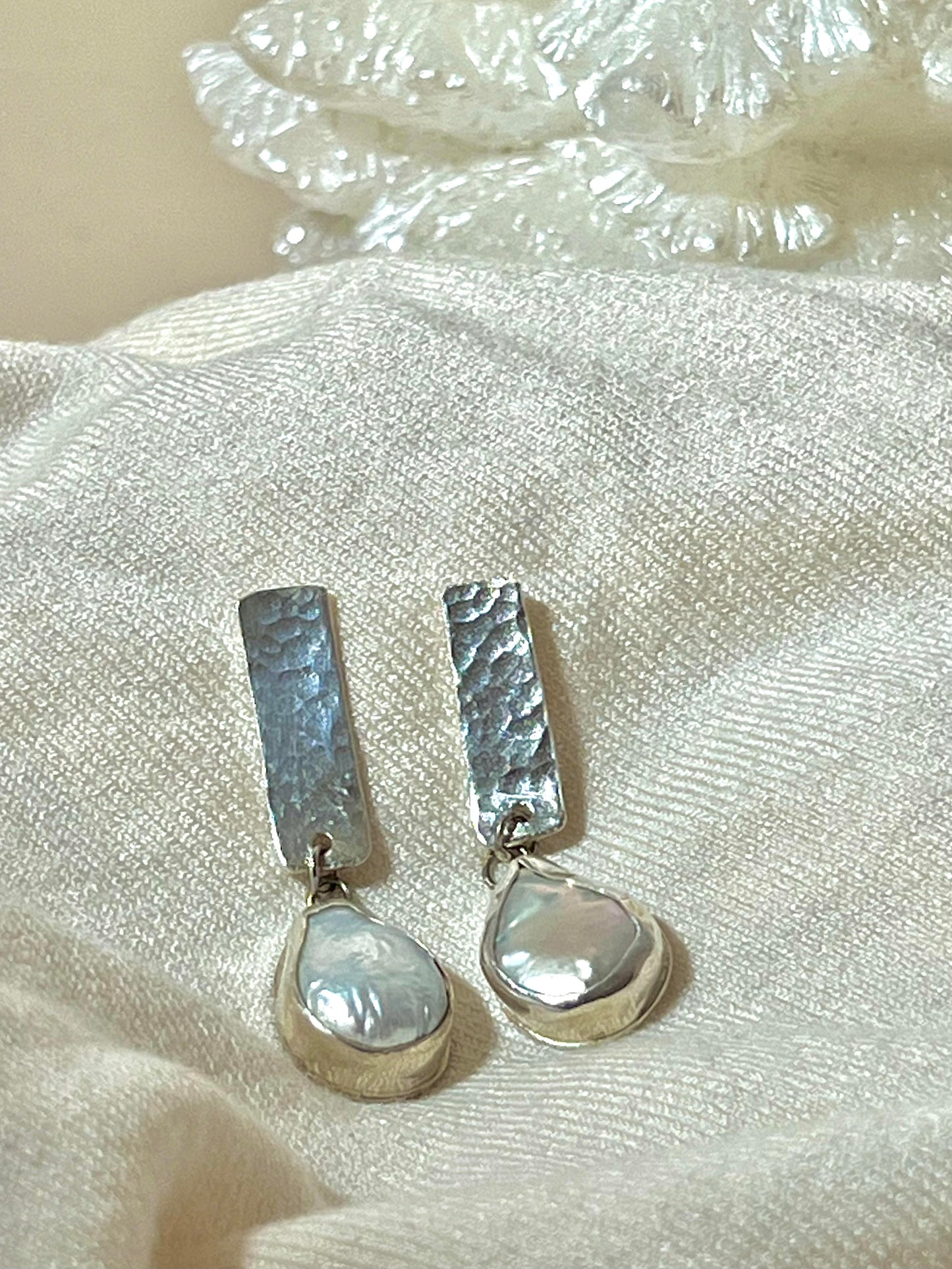 Water Droplet Pearl Earrings